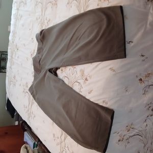 Lands End Crop yoga pants